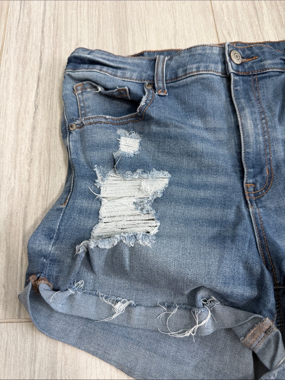 Aeropostale High-Rise Midi Distressed Denim Women’s long Shorts - Blue 14 - Picture 3 of 10